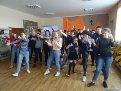 Зарядка со стражем порядка