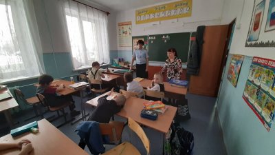 Сотрудники Госавтоинспекции провели беседу по факту ДТП