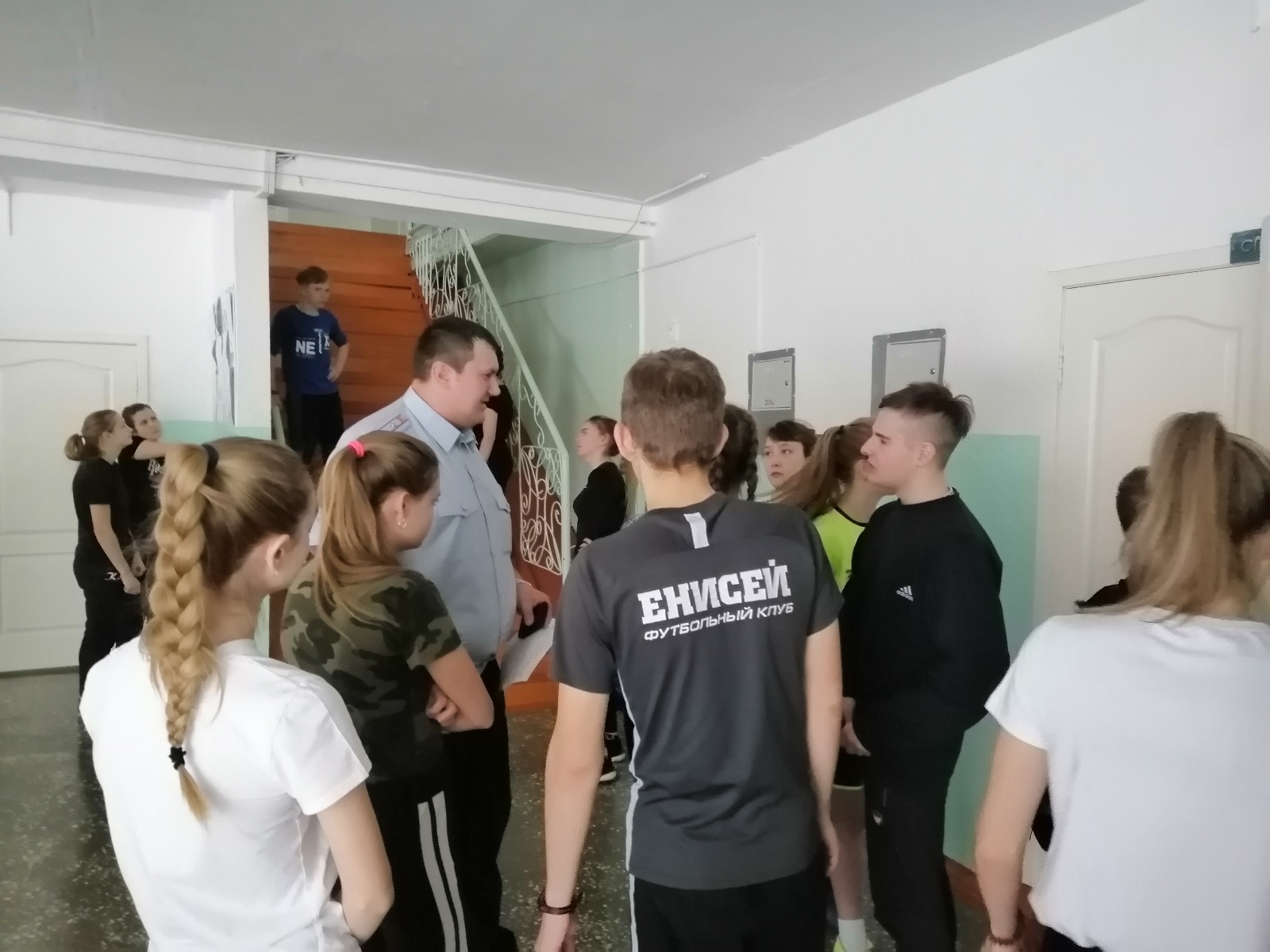 В Боготоле начальник Госавтоинспекции провел педсовет в школе