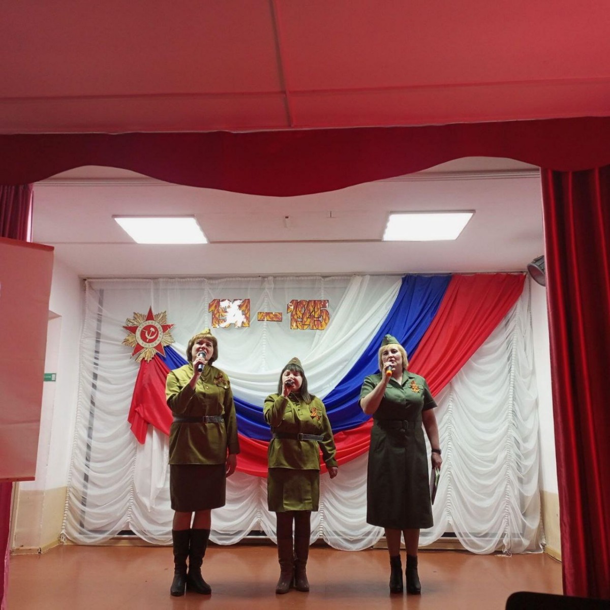 Есть у каждого народа события и даты, которые он не забывает. Для нашего народа такой датой является День Победы в Великой Отечественной войне. Бессмертный подвиг воинов-освободителей всегда будет жить в наших сердцах.